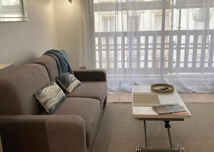 Apartment Grand Hyper Centre Avec Balcon Refait Mars 2025