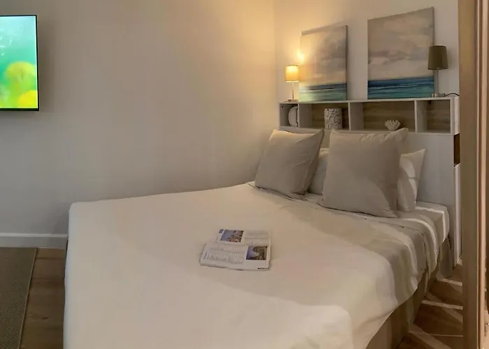 Grand Hyper Centre Avec Balcon Refait Mars 2025 *