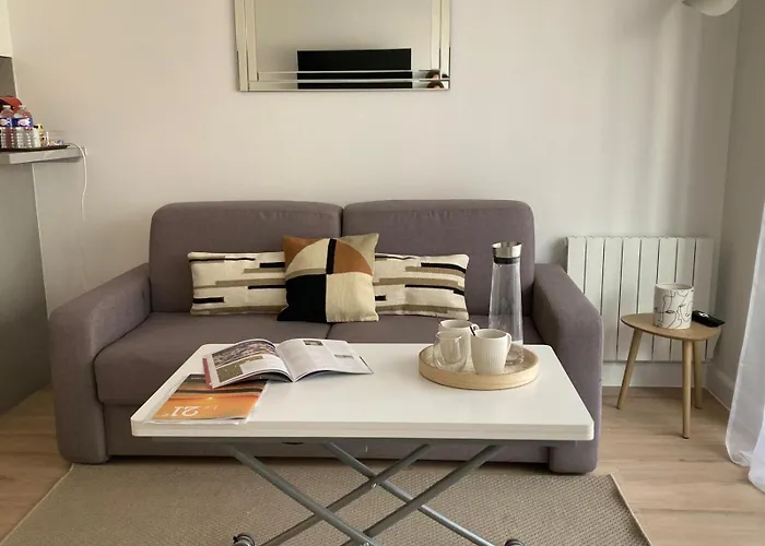 Grand Hyper Centre Avec Balcon Refait Mars 2025